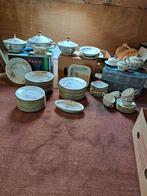 Compleet Servies jr. 30/40, Ophalen, Zo goed als nieuw, Overige stijlen, Porselein