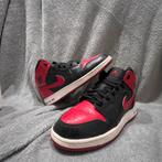 Jordan 1 Bred - Zwart/Rood, Ophalen of Verzenden, Gedragen, Zwart, Sneakers of Gympen
