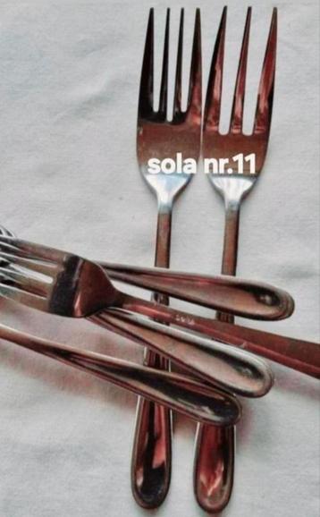Sola bestek gladde ronde handvatten met deukje beschikbaar voor biedingen