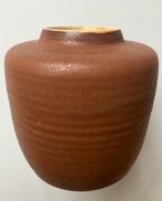 Mobach vaas gesigneerd, Huis en Inrichting, Overige kleuren, Aardewerk of Porselein, Ophalen of Verzenden, Zo goed als nieuw