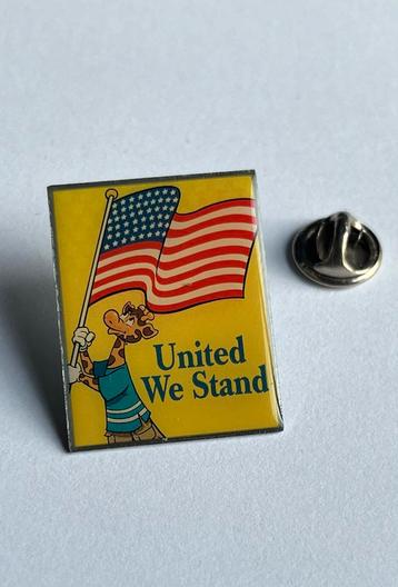 United We Stand Pin Giraffe beschikbaar voor biedingen