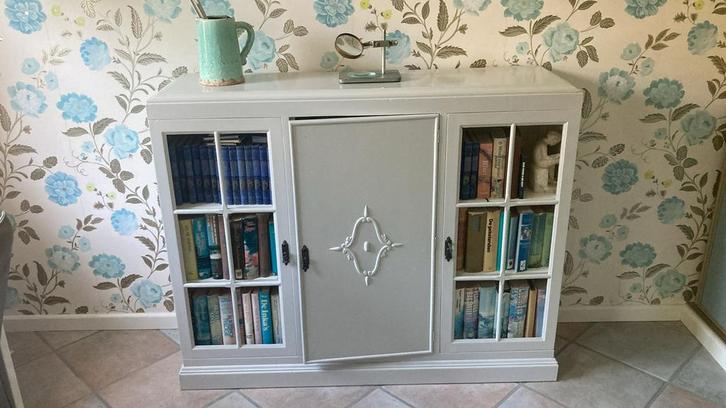 Vintage Boekenkast jaren ‘30, Huis en Inrichting, Kasten | Wandmeubels, Gebruikt, 100 tot 150 cm, Minder dan 150 cm, 25 tot 50 cm