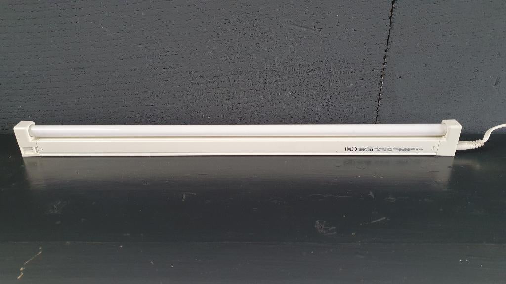 TL armatuur, TL-buis wandlamp, Megaman, 57 cm. S23, Tweedehands verkoop, Tweedehands verkoop, Gebruikt, Ophalen of Verzenden