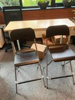 2  hogere opklapstoelen, Ophalen, Zo goed als nieuw