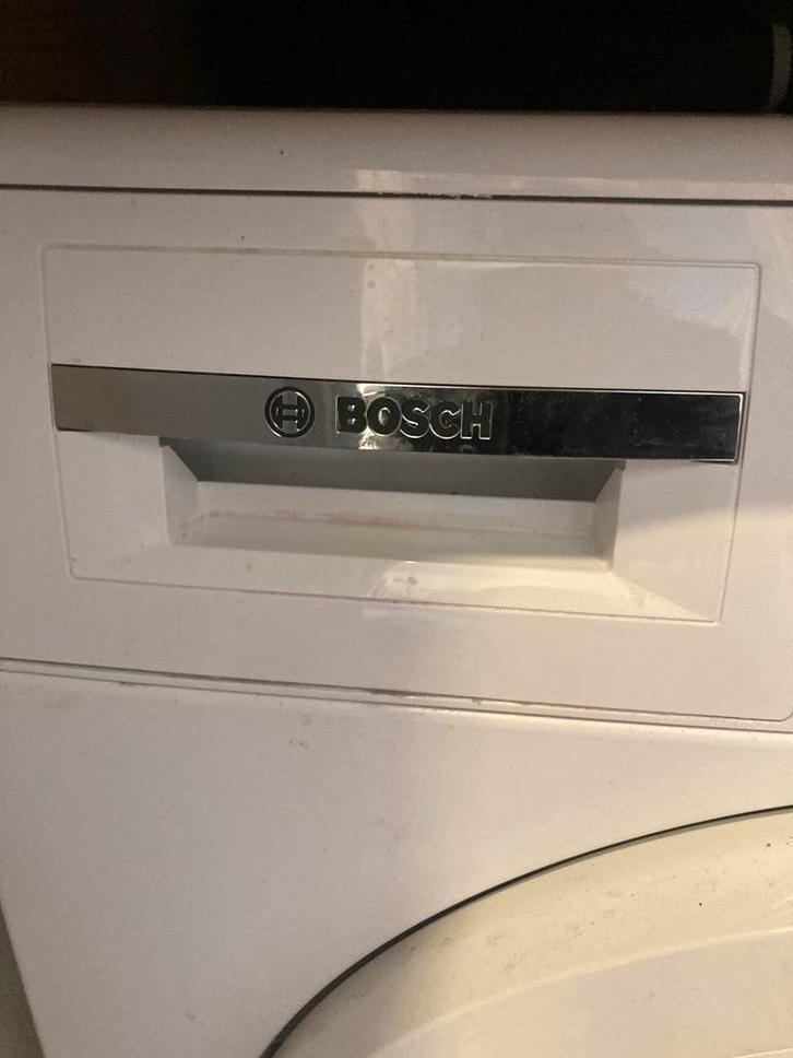 Bosch Serie 4 Wasmachine - 9kg, Witgoed en Apparatuur, Wasmachines, Gebruikt, Voorlader, 8 tot 10 kg, 85 tot 90 cm, 1200 tot 1600 toeren