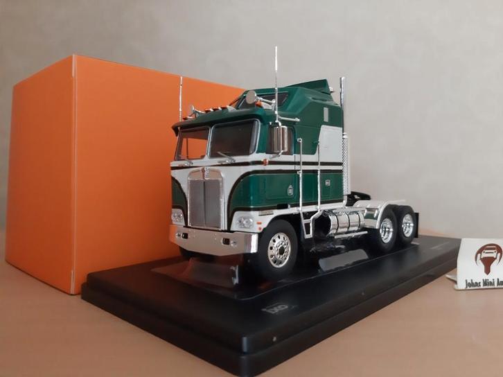 Kenworth K100 Aerodyne 1976 Groen Metallic/Wit van IXO 1:43, Hobby en Vrije tijd, Modelauto's | 1:43, Nieuw, Bus of Vrachtwagen