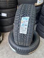 2 x 235/50/18 Dunlop Sp wintersport 4D NIEUW 325,- ALL IN !, 18 inch, Nieuw, 235 mm, Band(en)