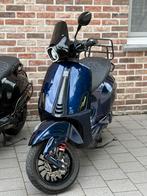 Vespa Sprint custom Audi blauw, Fietsen en Brommers, Scooters | Vespa, Ophalen, Overige modellen, 49 cc, Zo goed als nieuw