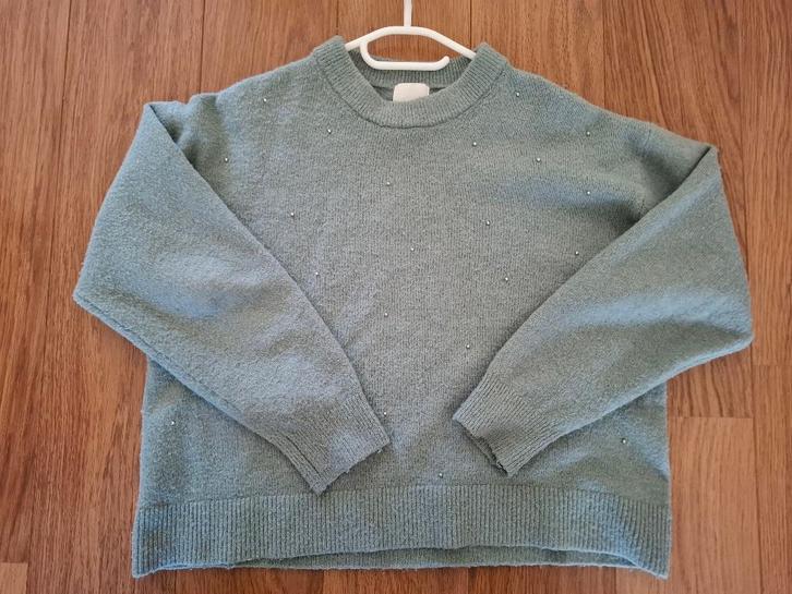 H&M groene trui met parels maat M, Kleding | Dames, Truien en Vesten, Gedragen, Maat 38/40 (M), Groen, Ophalen of Verzenden