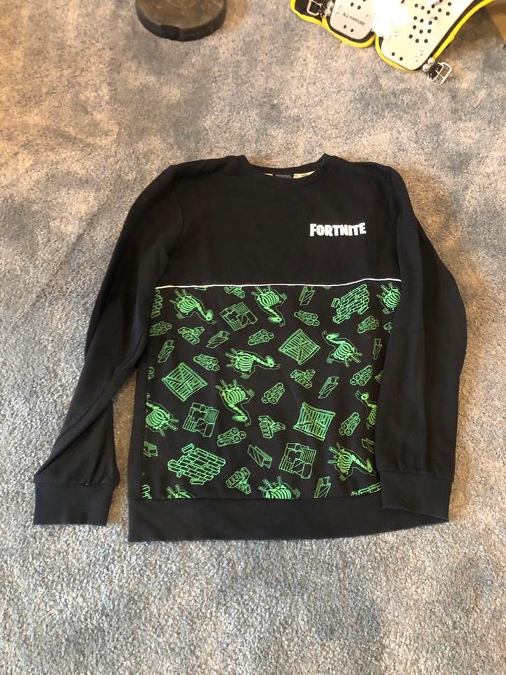 Fortnite trui, zwart met groen, maat 176, Kinderen en Baby's, Kinderkleding | Maat 176, Zo goed als nieuw, Meisje, Trui of Vest