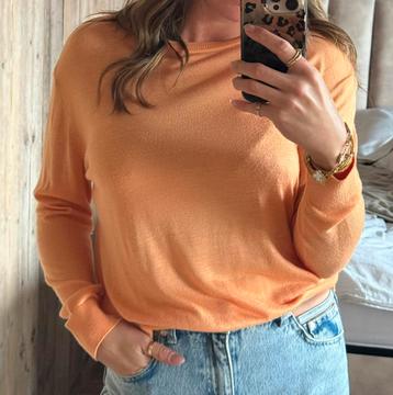 Oranje trui met lange mouwen van YAYA woman. beschikbaar voor biedingen