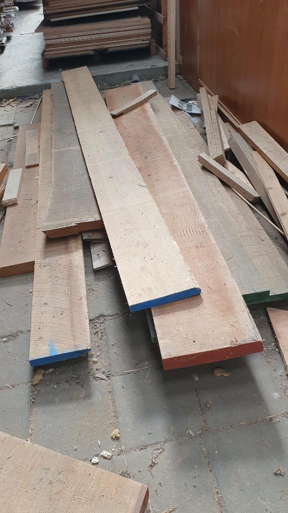Grote partij Hout-Vuren, Grenen, Hardhout, Massief ca 250m3, Doe-het-zelf en Verbouw, Hout en Planken, Nieuw, Plank, Overige houtsoorten