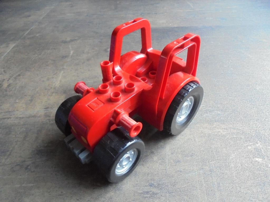 Lego Duplo Farm Tractor with 2x2 Studs on Hood (zie foto's)2, Ophalen of Verzenden, Gebruikt, Losse stenen, Duplo