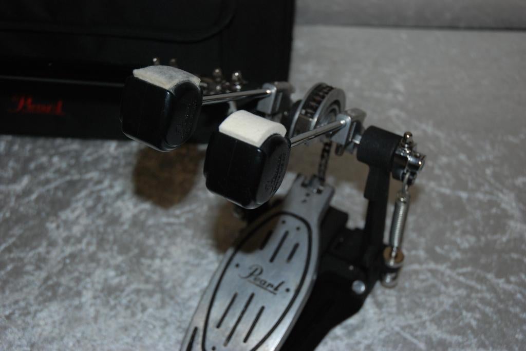 Pearl 902 twin pedaal met tas   <26260225>, Gebruikt, Drums of Percussie, Ophalen of Verzenden, .