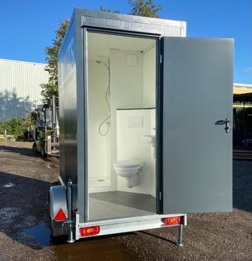 Te koop mobiele badkamer plug en play | met warmwater boiler beschikbaar voor biedingen