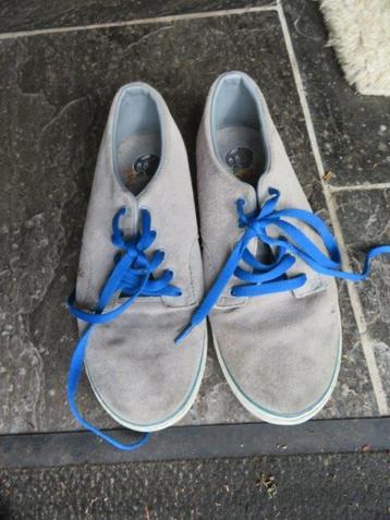 The Hundreds grijs met blauwe veter schoenen 44,5 beschikbaar voor biedingen
