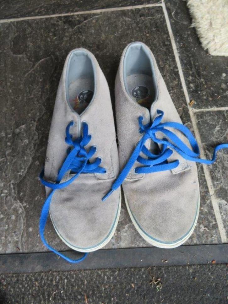 The Hundreds grijs met blauwe veter schoenen 44,5, Kleding | Heren, Schoenen, Sneakers of Gympen, Overige kleuren, Verzenden