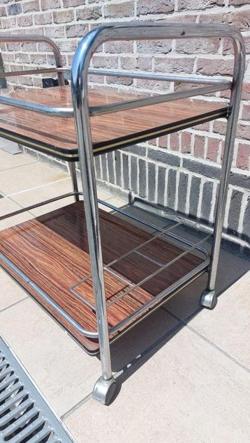 Vintage trolley, 1 zilverkleurig en 1 bruinkleurig jaren 70 beschikbaar voor biedingen