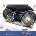 W117 CLA Facelift 45 AMG tellerklok Mercedes 2013-2019 origi, Auto-onderdelen, Dashboard en Schakelaars, Gebruikt, -, Ophalen of Verzenden