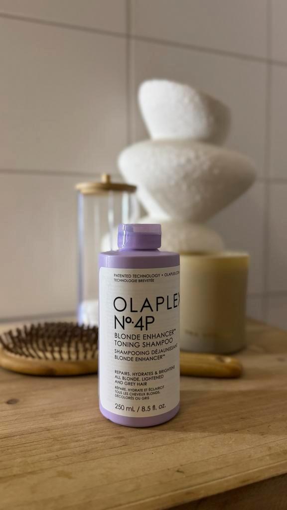 Olaplex No.4P Blonde Enhancer Toning Shampoo, Sieraden, Tassen en Uiterlijk, Uiterlijk | Haarverzorging, Zo goed als nieuw, Shampoo of Conditioner