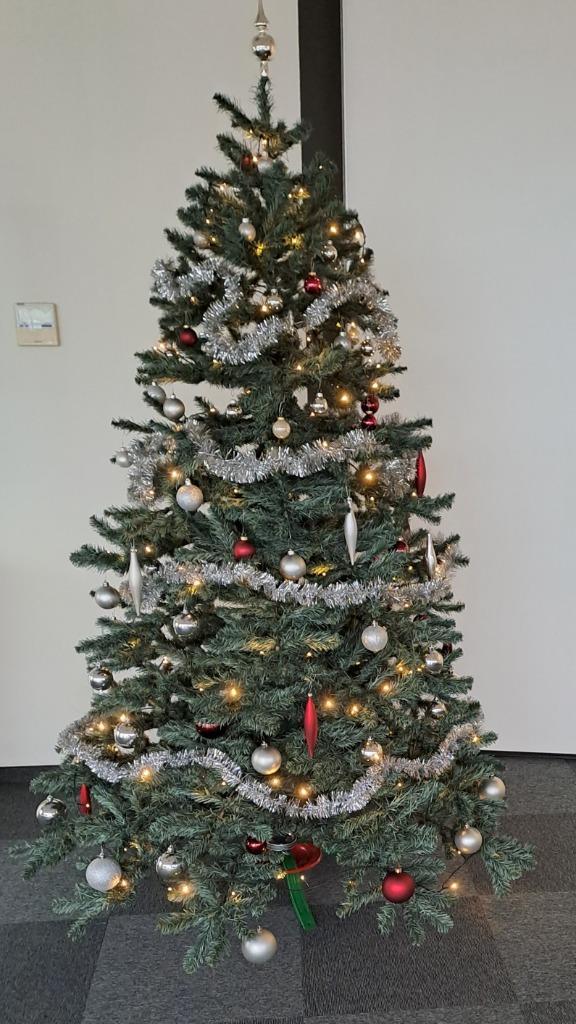 Kunstkerstboom blauwspar 2,1 meter hoog, Diversen, Kerst, Zo goed als nieuw, Ophalen