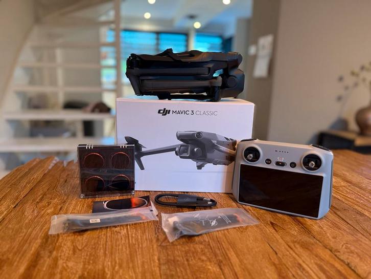 DJI Mavic 3 Classic met Smart Controller + ND Filters, Audio, Tv en Foto, Drones, Zo goed als nieuw, Drone met camera, Ophalen