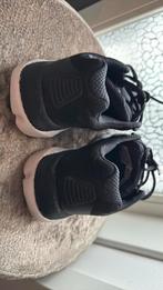 HOVR Sneakers - Maat 40.5, Kleding | Heren, Schoenen, Ophalen of Verzenden, Zo goed als nieuw, Zwart, Sneakers of Gympen