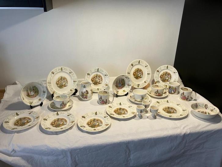 Wedgwood Peter Rabbit 1949 eerste complete servies perfect, Antiek en Kunst, Antiek | Servies compleet, Ophalen of Verzenden