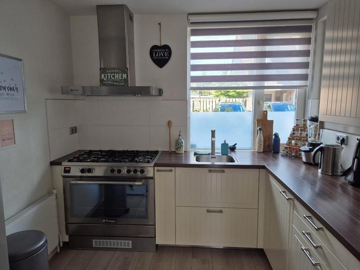 keuken compleet 310x270 cm met bovenkasten, Huis en Inrichting, Keuken | Complete keukens, Gebruikt, Hoekkeuken, Crème, Hout, Ophalen