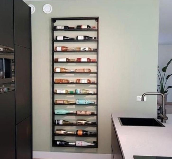 Industrieel wijnrek - nw prijs 508€, Huis en Inrichting, Woonaccessoires | Wijnrekken, Zo goed als nieuw, 75 cm of meer, Metaal