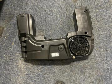 Audi a1 subwoofer 8x0035412 beschikbaar voor biedingen