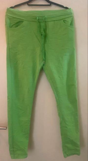 Neon Gif Groene Stretch Broek beschikbaar voor biedingen