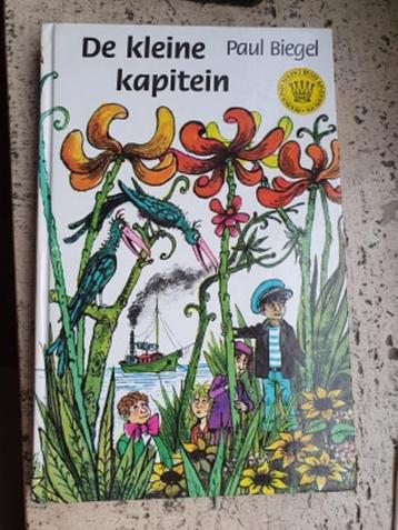 360 /      DE  KLEINE  KAPITEIN   van  Paul Biegel beschikbaar voor biedingen
