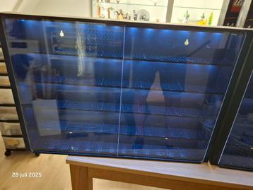 Vitrinekast met LED voor Lego minifigs  beschikbaar voor biedingen
