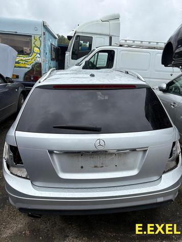 Elektrische achterklep Mercedes W204 2007-2015 Station beschikbaar voor biedingen
