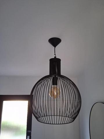 hanglamp zwart met variabele hoogte beschikbaar voor biedingen