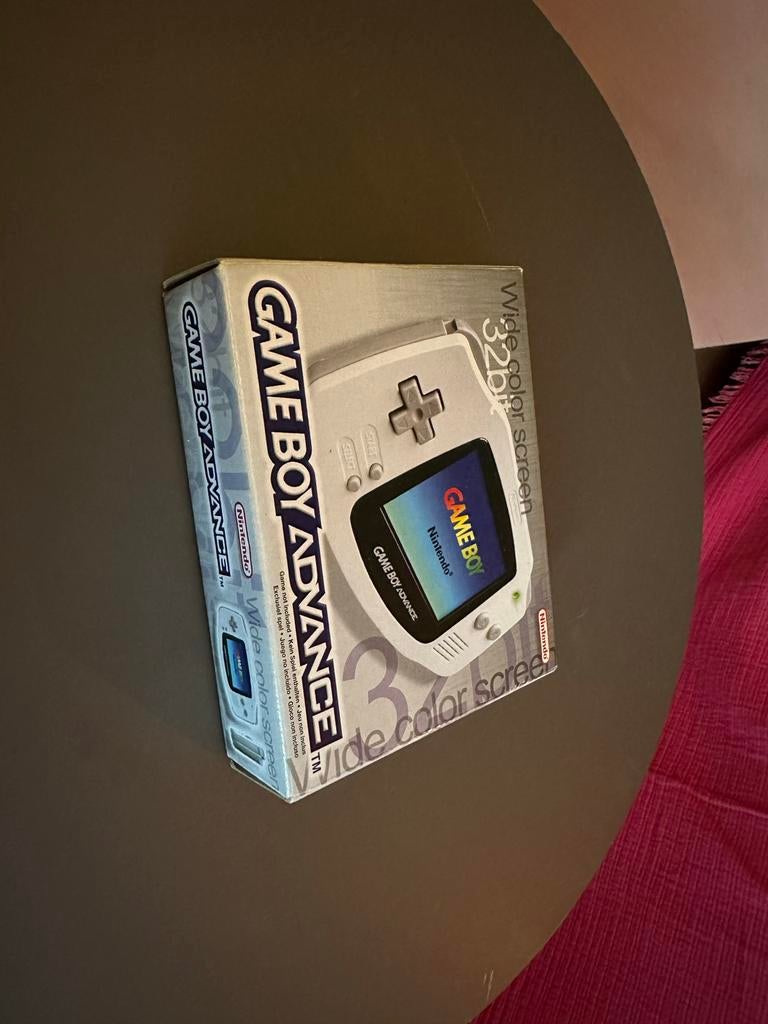 Nintendo Game Boy Advance AGB-001 white - Nieuw in doos, Spelcomputers en Games, Spelcomputers | Nintendo Game Boy, Ophalen of Verzenden