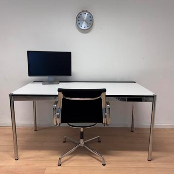 USM Haller table / desk with cable channel 150x75cm white beschikbaar voor biedingen