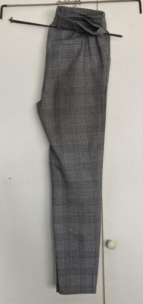 Maat: XS / Geruite broek / zwart - wit, Kleding | Dames, Broeken en Pantalons, Gedragen, Maat 34 (XS) of kleiner, Overige kleuren