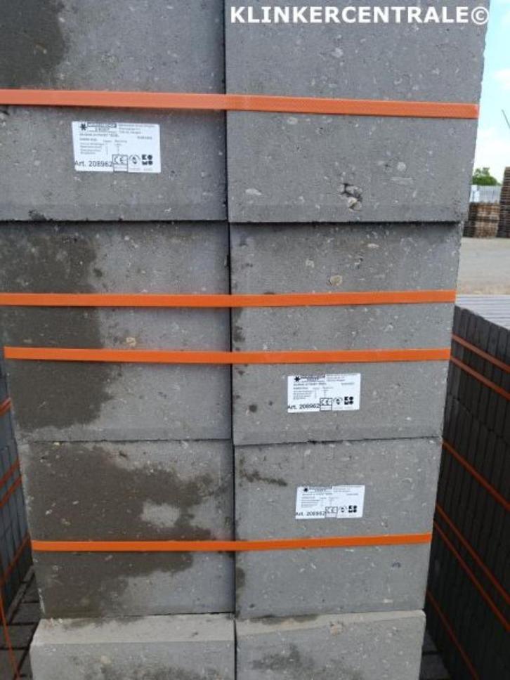 OPRUIMING b-keus restanten Tegel 30x30x6 facet KOMO grijs, Tuin en Terras, Tegels en Klinkers, Nieuw, Terrastegels, Beton, 10 m² of meer