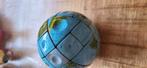 Blikken Rubik's kubus in de vorm van een wereldbol., Antiek en Kunst, Antiek | Speelgoed, Ophalen of Verzenden