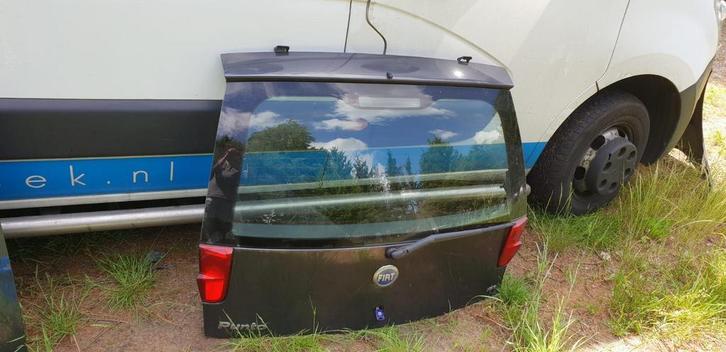 FIAT PUNTO ACHTERKLEP BJ 2002 2005, Auto-onderdelen, Carrosserie en Plaatwerk, Achterklep, Achter, Gebruikt, Ophalen of Verzenden