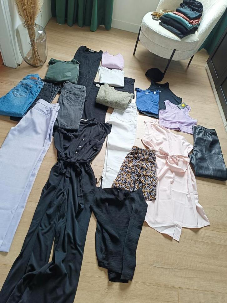Kast opruiming - kledingpakket dames maat M, Kleding | Dames, Dames-kledingpakketten, Zo goed als nieuw, Maat 36 (S), Ophalen of Verzenden