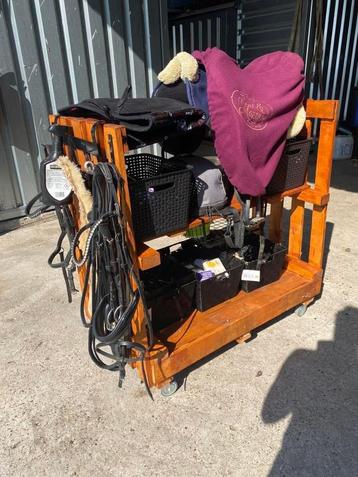 Handige zadelkar beschikbaar voor biedingen