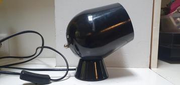 Industriële spot lamp. Zwart metaal beschikbaar voor biedingen
