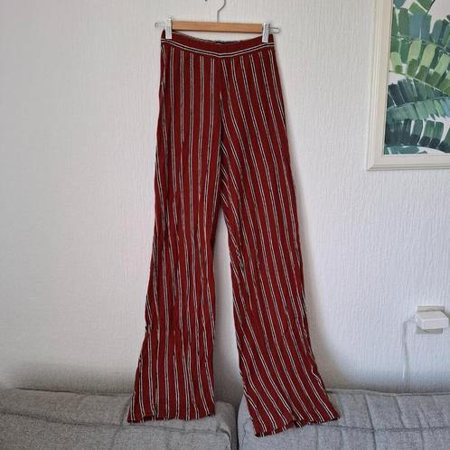 Pull & Bear rode gestreepte pantalon maat S, Kleding | Dames, Broeken en Pantalons, Nieuw, Maat 36 (S), Rood, Lang, Verzenden