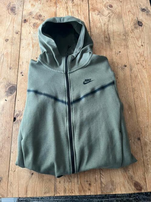 Nike Tech Vest Groen Maat S, Kleding | Heren, Sportkleding, Zo goed als nieuw, Algemeen, Maat 46 (S) of kleiner, Groen, Ophalen of Verzenden