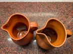 Twee aardewerken sangria kannen, Ophalen