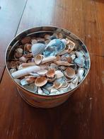 Gratis blik vol schelpen knutselen, Hobby en Vrije tijd, Ophalen, Zo goed als nieuw, Materiaal