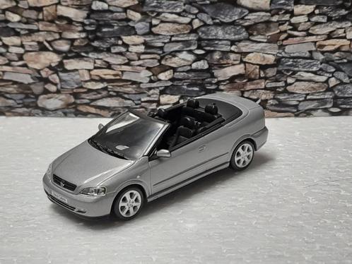 Opel Astra Cabriolet., Hobby en Vrije tijd, Modelauto's | 1:43, Nieuw, Auto, MiniChamps, Ophalen